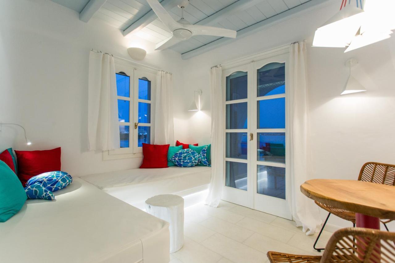 Naxian Riviera Exclusive Seafront Suites, Junior Suite アギオス・プロコピオス エクステリア 写真