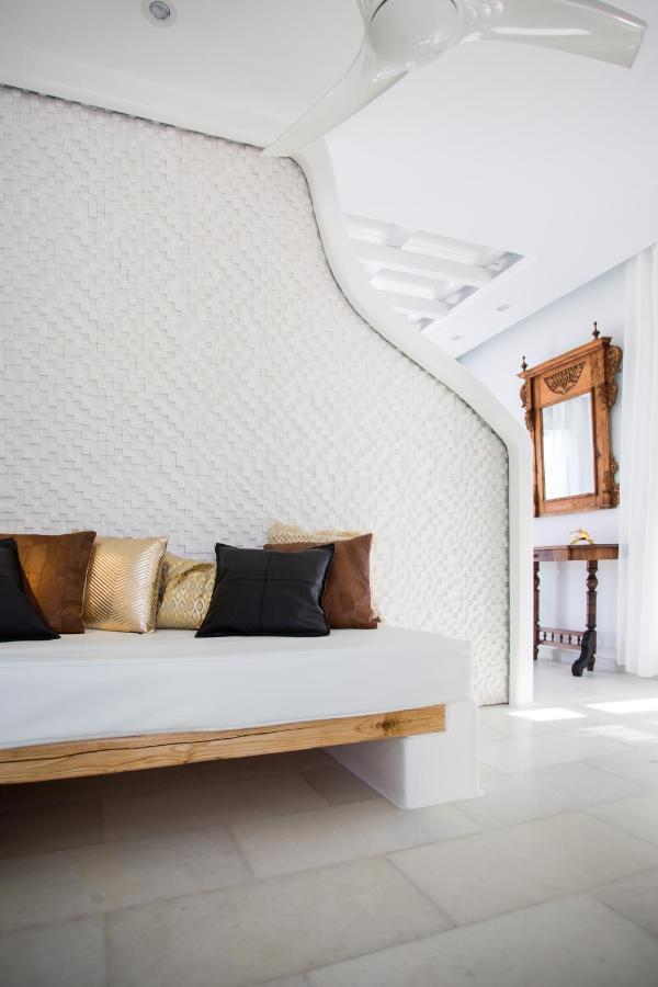 Naxian Riviera Exclusive Seafront Suites, Junior Suite アギオス・プロコピオス エクステリア 写真