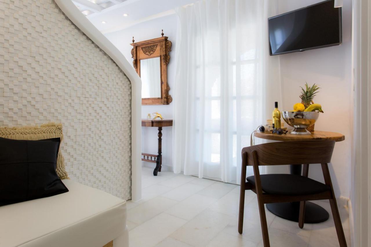 Naxian Riviera Exclusive Seafront Suites, Junior Suite アギオス・プロコピオス エクステリア 写真