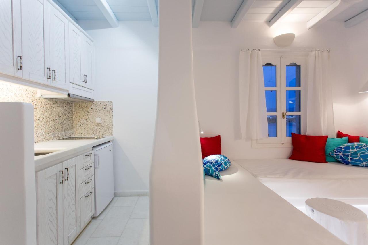 Naxian Riviera Exclusive Seafront Suites, Junior Suite アギオス・プロコピオス エクステリア 写真